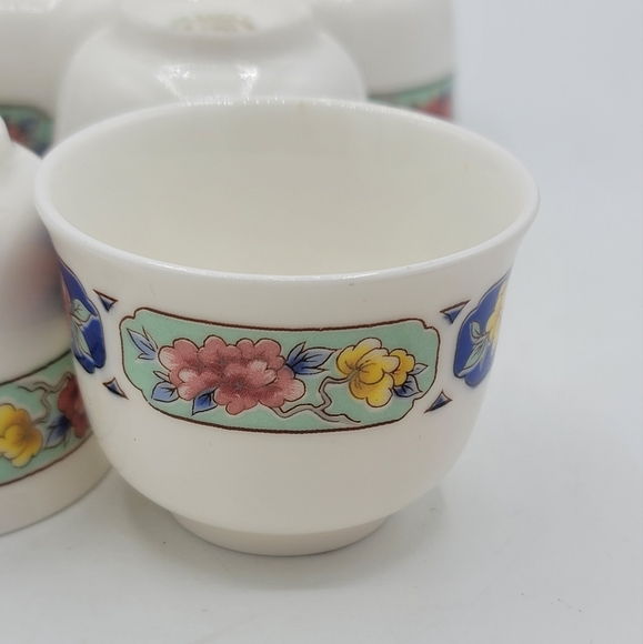 Fashion Ware 1942 Asian Style Handle-less Small Floral Porcelain Tea Cups Vtg - Picture 3 of 8